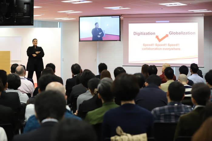 Rakuten Unveils Program to Make English Official Language October 24, 2018, Tokyo, Japan   Tsedal Neeley of Harvard Business School gives a lecture about language and globalization to Japan s e commerce giant Rakuten employees at the Rakuten headquarters in Tokyo on Wednesday, October 24, 2018 as she published a book  The Language of Global Success   How a Common Tongue Transforms Multinational Organization  in English and Japanese. English is adopted for the official language in Rakuten several years ago.     Photo by Yoshio Tsunoda AFLO  LWX  ytd