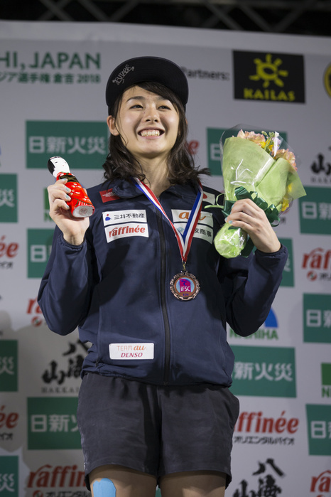 IFSC ACC Asian Championships 2018 3rd place Futaba Ito  JPN  during the IFSC ACC Asian Championships 2018  Women s Combined Award Ceremony at Kurayoshi Sport Climbing Center in Tottori, Japan, November 11, 2018.  Photo by JMSCA AFLO 