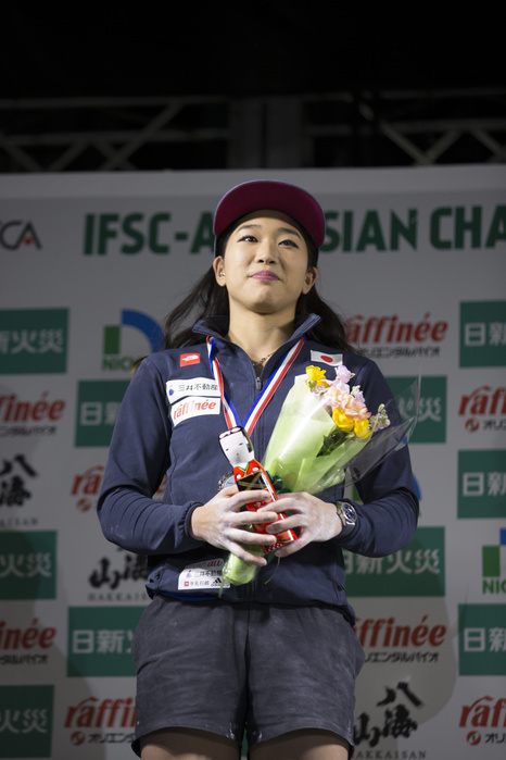 IFSC ACC Asian Championships 2018 2nd place Miho Nonaka  JPN  during the IFSC ACC Asian Championships 2018  Women s Combined Award Ceremony at Kurayoshi Sport Climbing Center in Tottori, Japan, November 11, 2018.  Photo by JMSCA AFLO 
