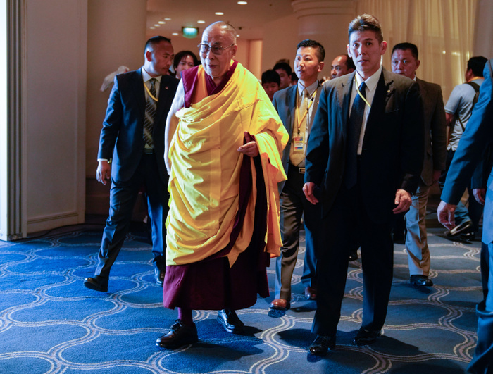 Tibetan spiritual leader Dalai Lama in Yokohama Japan November 14, 2018, Yokohama, Japan   His Holiness the 14th Dalai Lama is seen at a venue where he will speak to some 5,000 attendees during his first day of teachings in Yokohama.  Photo by AFLO 