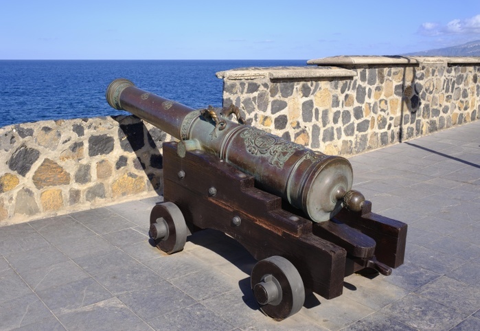 Spain Cannon, Bateria de Santa Barbara, Puerto de la Cruz, Tenerife, Canary Islands, Spain, Europe, Photo by Martin Siepmann