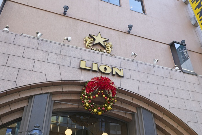Ginza Lion Beer Hall in Tokyo A general view of Ginza Lion Beer Hall in Ginza, Tokyo on November 15, 2018, Japan.   Photo by Shingo Tosha AFLO 