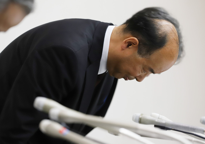 Mitsubishi Electric Corporation Subsidiary Announces Inspection Fraud December 4 2018, Tokyo, Japan   Mitsubishi Electric s subsidiary rubber products maker Tokan president Tatsuo Matsuoka bows his head for apology at a press conference as the company s rubber products, shipped mainly Mitsubishi Electric, have false quality datas in Tokyo on Tuesday, December 4, 2018. Tokan shipped rubber parts with misconduct inspections, including handrails of escalators and bullet train car parts.    Photo by Yoshio Tsunoda AFLO  LWX  ytd 