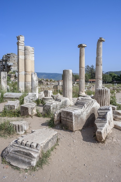 Turkey Ruins,of columns, historic Helenistic and Roman Archaeological site, Ephesus, Turkey, Asia, Photo by Marco Simoni