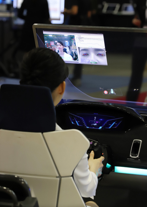 Introducing NTT DOCOMO s latest technologies and services December 5 2018, Tokyo, Japan   Japan s semiconductor giant Renesas Electronics demonstrates a future driving seat which monitors driver s eyes to prevent sleepiness at a press preview of NTT Docomo s high tech exhibition  Docomo Open House  in Tokyo on Wednesday, December 5, 2018. NTT Docomo and their business partners will exhibit the latest technologies at a two day exhibition.    Photo by Yoshio Tsunoda AFLO  LWX  ytd 