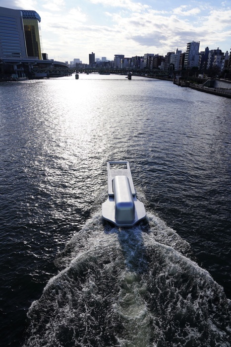 The  Ship of the Zipper  drives on the Sumida River in Tokyo The  Ship of the Zipper created by Japanese artist Yasuhiro Suzuki drives on the Sumida River in Tokyo on December 14, 2018, Japan.  Photo by Hitoshi Mochizuki AFLO 