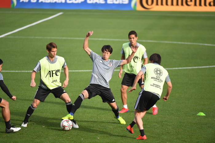 2019 AFC Asian Cup Japan National Team Practice  L R  Japan s Sho Sasaki, Sei Muroya, Yoshinori Muto and Junya Ito during a training session ahead of the AFC Asian Cup UAE 2019 Semifinal match against Iran on January 28 at Police Officers  Club Stadium in Dubai, United Arab Emirates, January 25, 2019.  Photo by JFA AFLO 