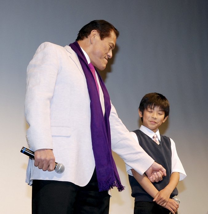 Antonio Inoki and Ryoga Hayashi, May 31, 2010 : Former pro wrestler Antonio Inoki and child actor Ryoga Hayashi attend a stage greeting for the Antonio Inoki and child actor Ryoga Hayashi attend a stage greeting for the film 