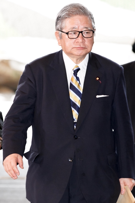 Kamei resigns from Cabinet Mr. Shozaburo Jimi succeeds him. June 11, 2010, Tokyo, Japan   Secretary General Shozaburo Jimi of the People s New Party arrives at the prime minister s official residence on June 8, 2010. Jimi will succeed PNP cheif Shizuka Kamei as minister for postal reform and financial service. Kamei announced his resignation early Friday, June 11, in protest at the Democratic Party of Japan s failure to fulfill an accord between the two parties over a postal reform bill.  Phto by AFLO   3609   mis 