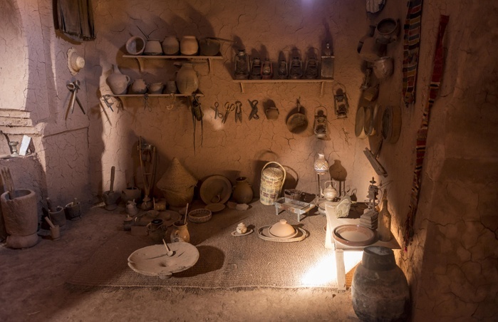 Historic room with kitchen appliances, interior of a Kasbah residence Ait Benhaddou, High Atlas, Ksar Ait Benhaddou, Ouarzazate Province, Souss-Massa Dra芒-Dra芒, Morocco, Africa, Photo by Moritz Wolf
