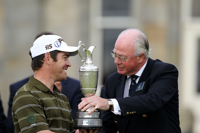 British Open Westhuizen wins first major  L R  Louis Oosthuizen  RSA , Colin Brown, JULY 18, 2010   Golf : Louis Oosthuizen of South Africa receives the Claret Jug from club captain Colin Brown after winning the 139th Open Championship on the Old Course, St Andrews in St Andrews, Scotland.  Photo by Koji Aoki AFLO SPORT   0008 