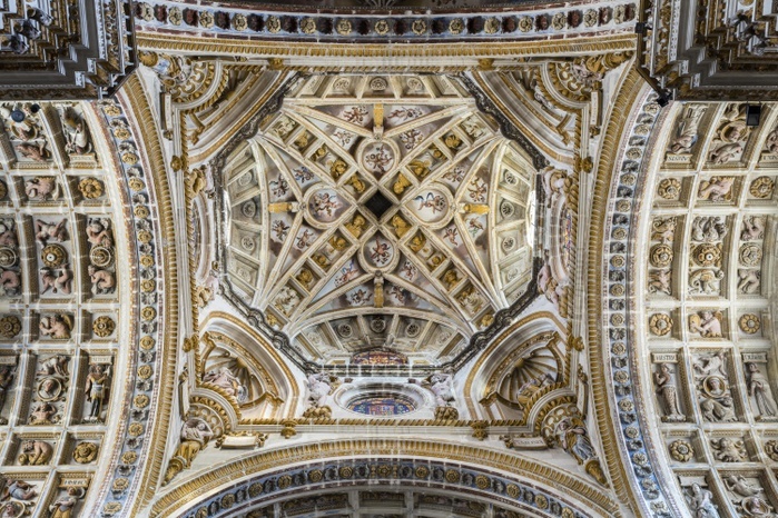 Spain Crossing, dome, Renaissance, Monasterio de San Jer nimo, Granada, Andalusia, Spain, Europe, Photo by Martin Jung